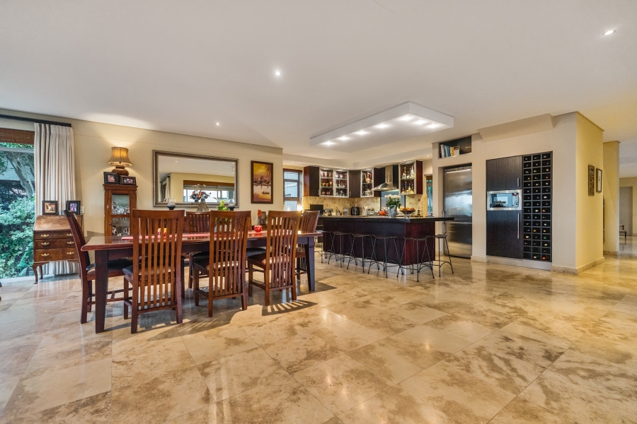 5 Bedroom Property for Sale in Sunset Links Western Cape